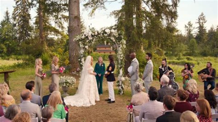 Do Mel and Jack get married in season 4?