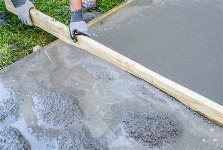 How wet should concrete be?